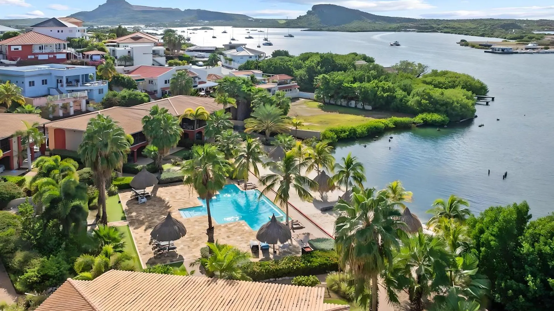 Villa Devries C3, Jan Thiel, Private Beach Front, Pool Willemstad 0*,  Curaçao