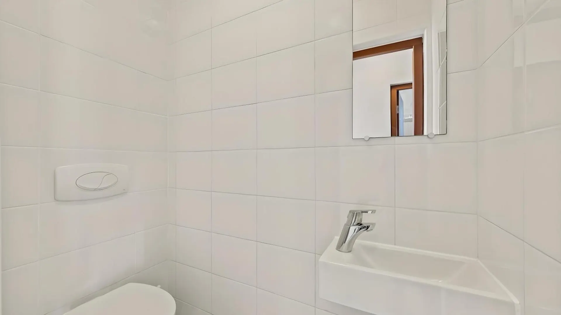 Apartment Villa Devries C3, Jan Thiel, Private Beach Front, Pool Willemstad
