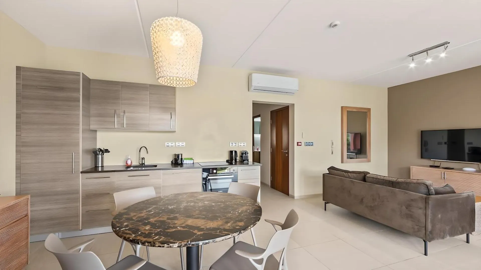 Villa Devries C3, Jan Thiel, Private Beach Front, Pool Willemstad 0*,